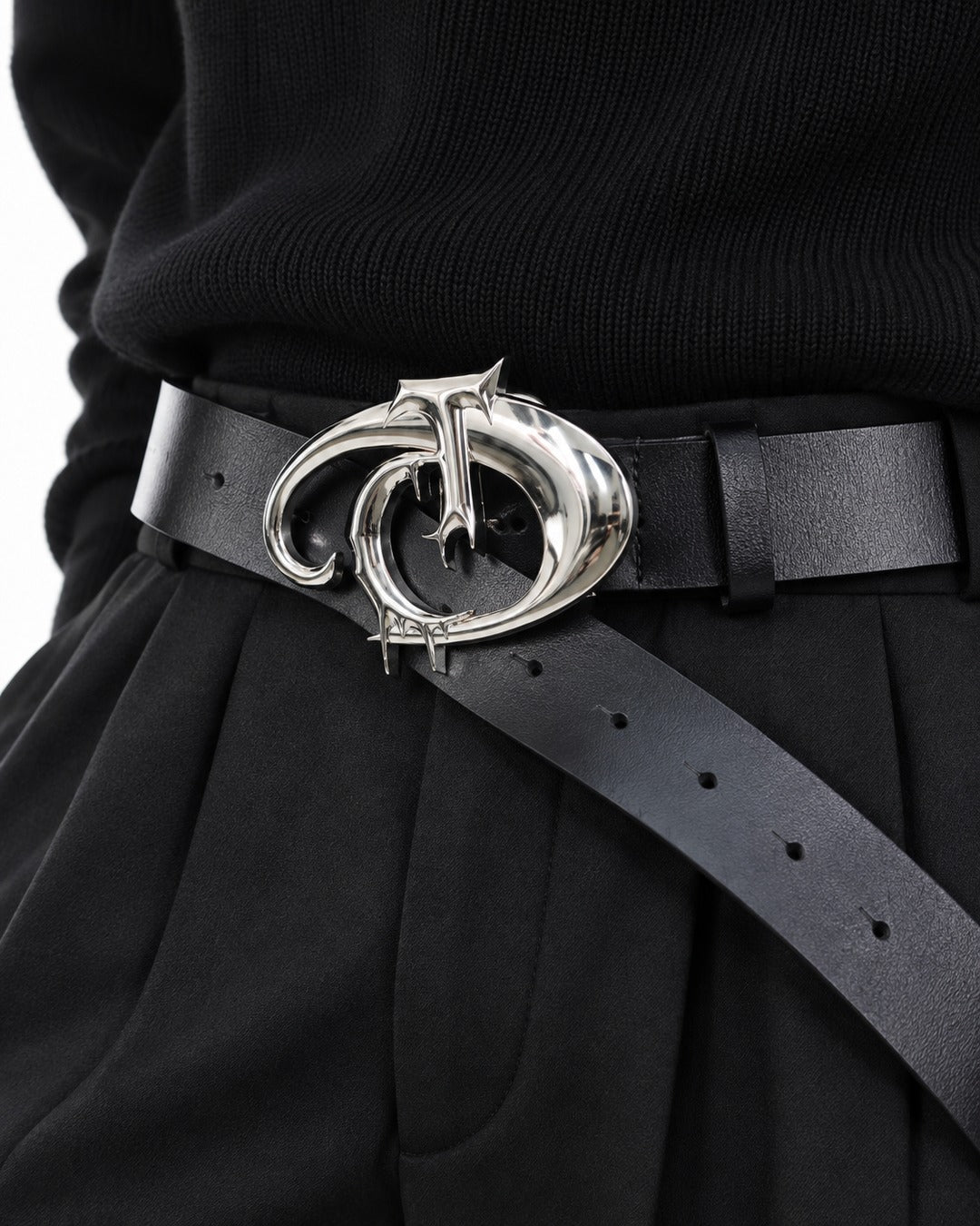 Sculpted Hook Buckle Belt