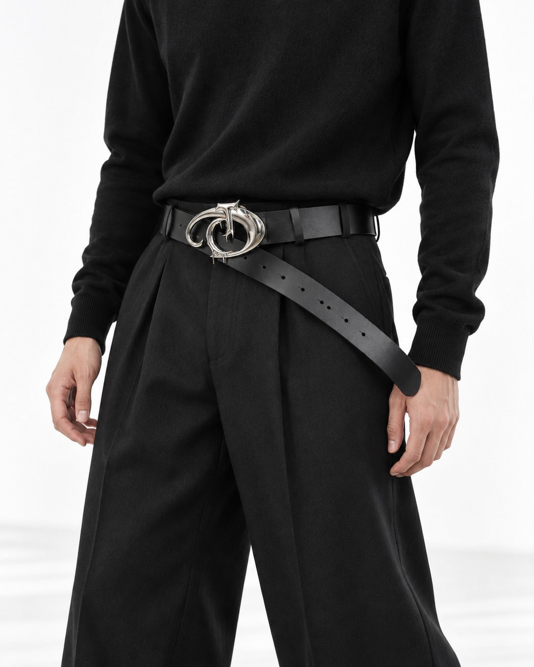 Sculpted Hook Buckle Belt