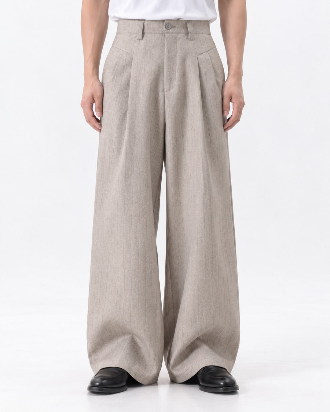 Curved Yoke Wide Trousers