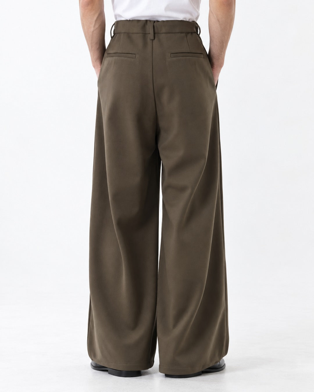 Drawstring Pleated Wide Trousers