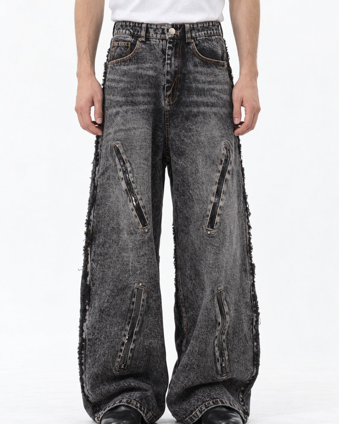 Frayed-Seam Zip-Pocket Wide-Leg Jeans