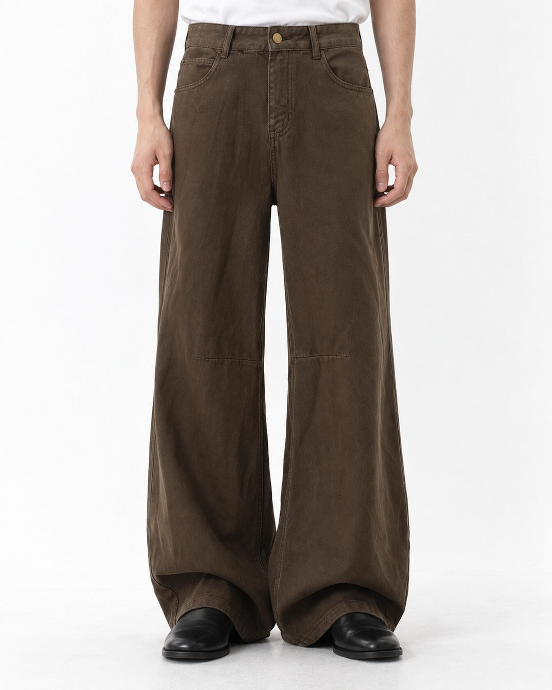 Knee-Panel Wide-Leg Jeans