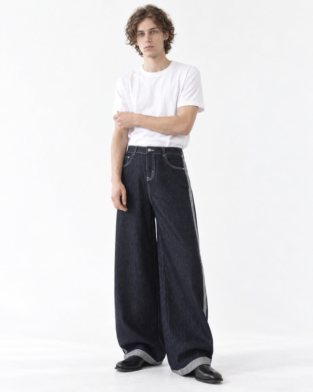 Reverse-Seam Side-Panel Wide-Leg Jeans