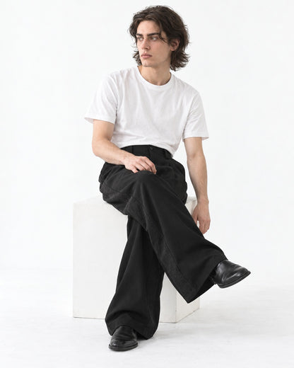 Pleated Wide-Leg Trousers With Side Zip Pocket