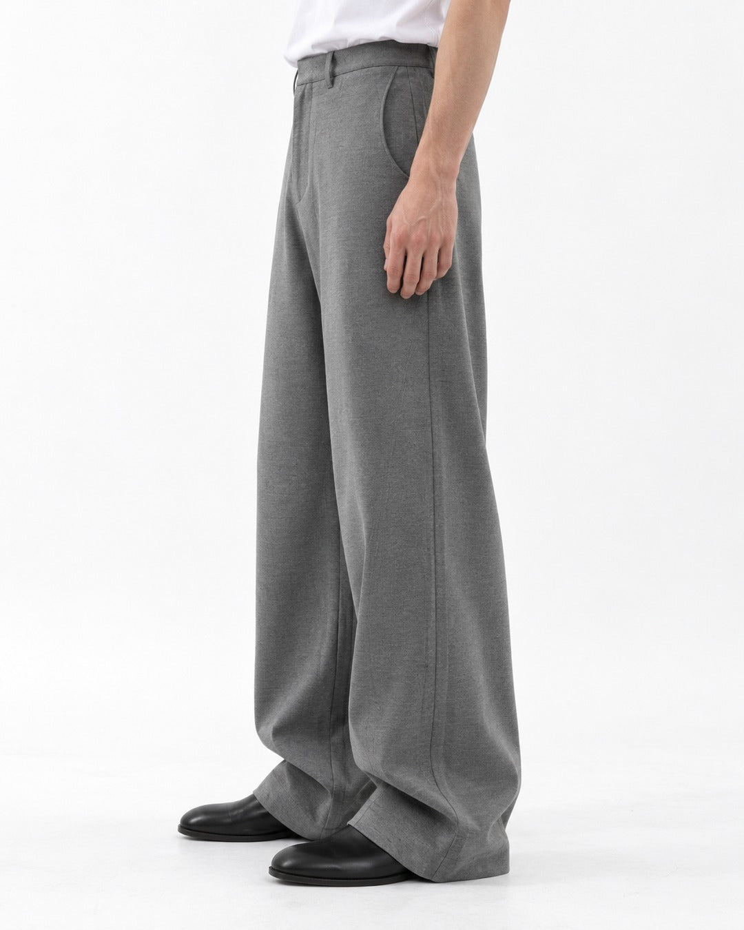 High-Waist Wide-Leg Trousers with Contrast Side-Seam Piping