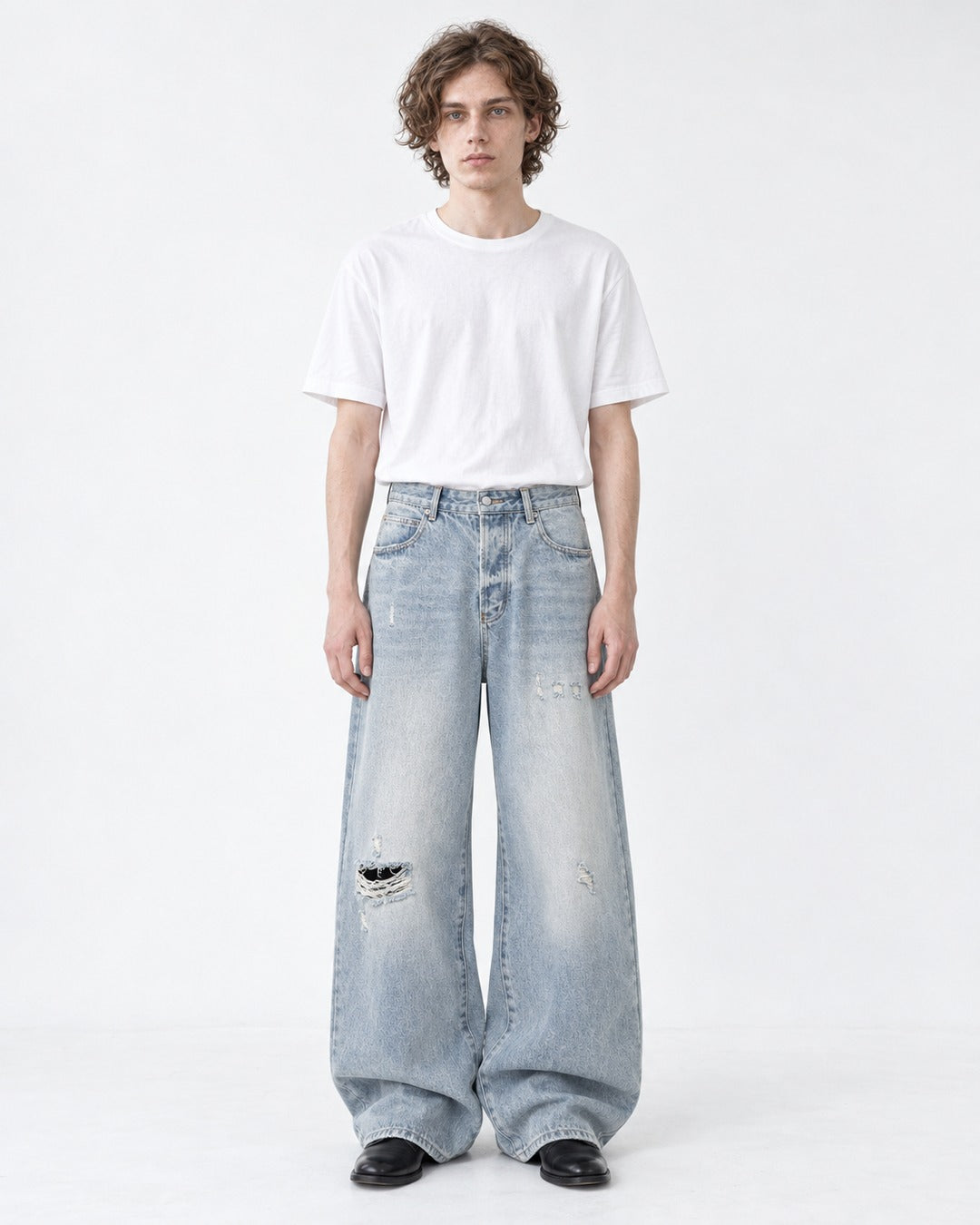 Distressed Wide-Leg Jeans With Raw Hem