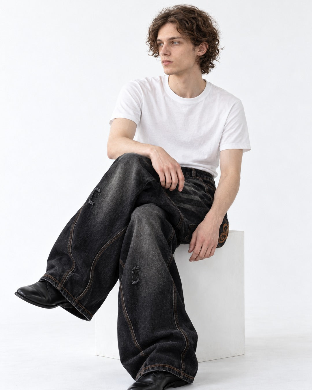 Contrast-Stitch Balloon-Leg Jeans
