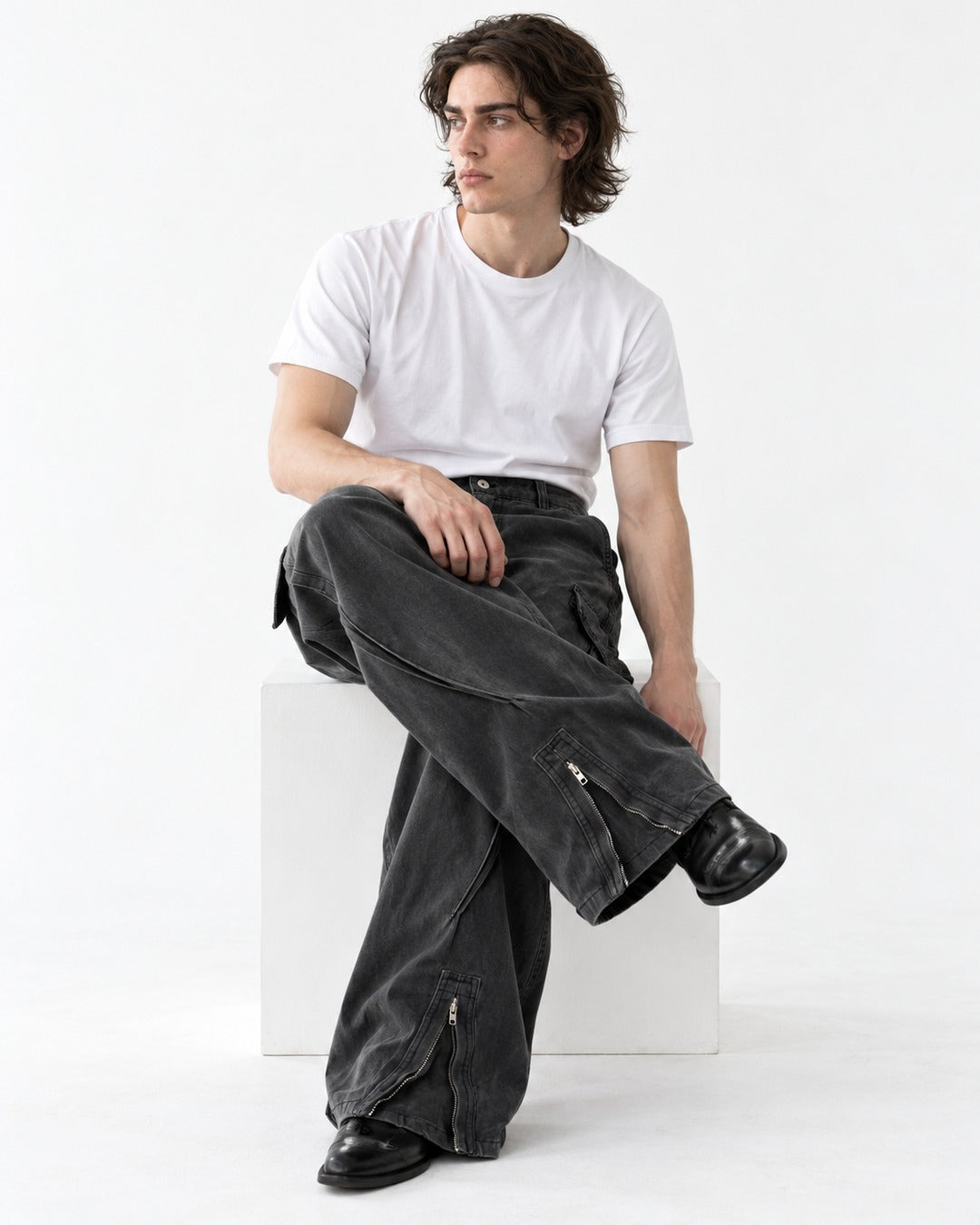 Zip-Cuff Wide-Leg Cargo Jeans