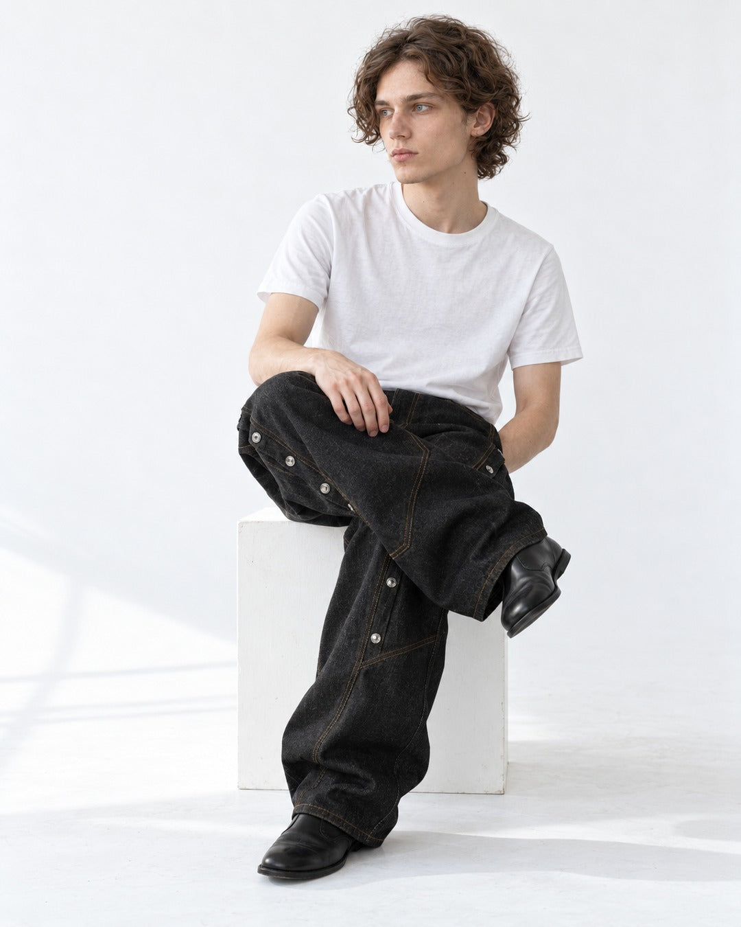 Snap-Trim Curved-Panel Wide-Leg Jeans