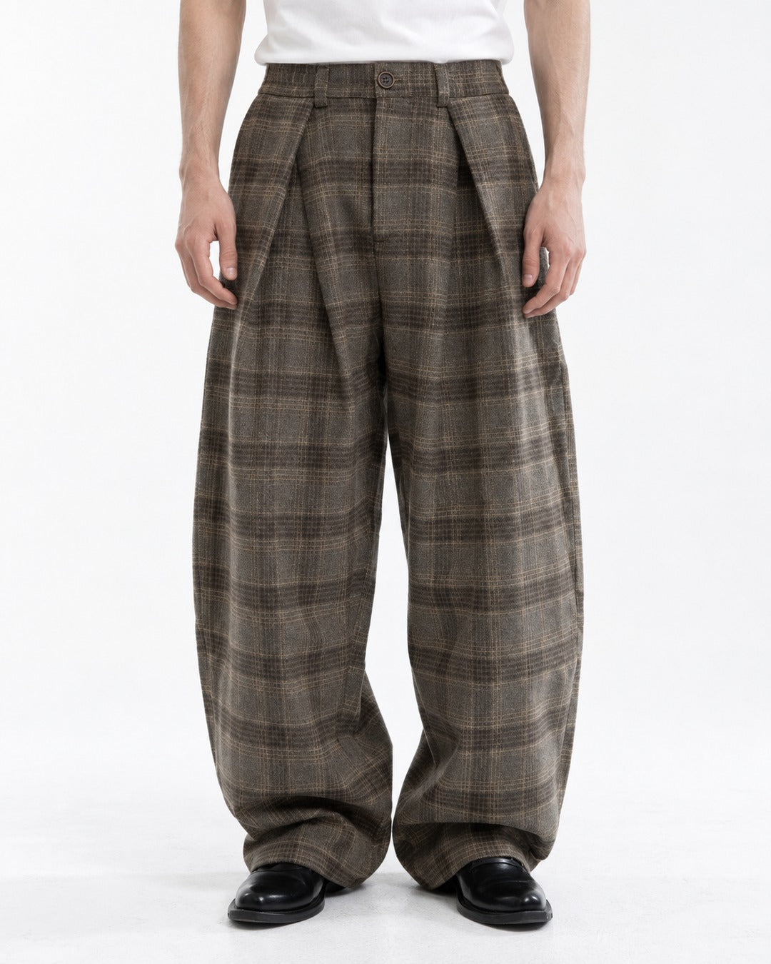 Plaid Pleated Wide-Leg Trousers