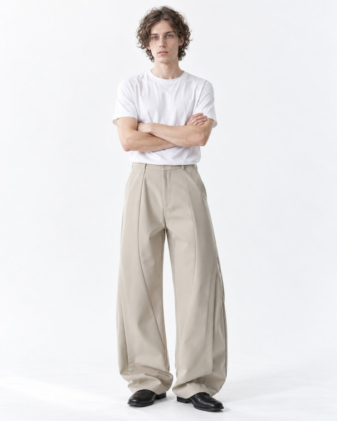 Crossed Seam Balloon-Leg Trousers