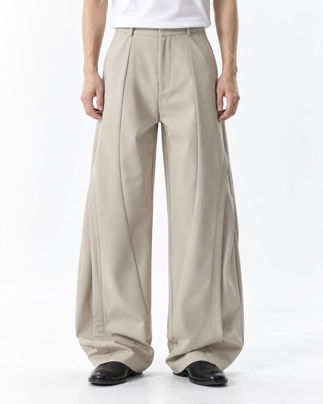Crossed Seam Balloon-Leg Trousers