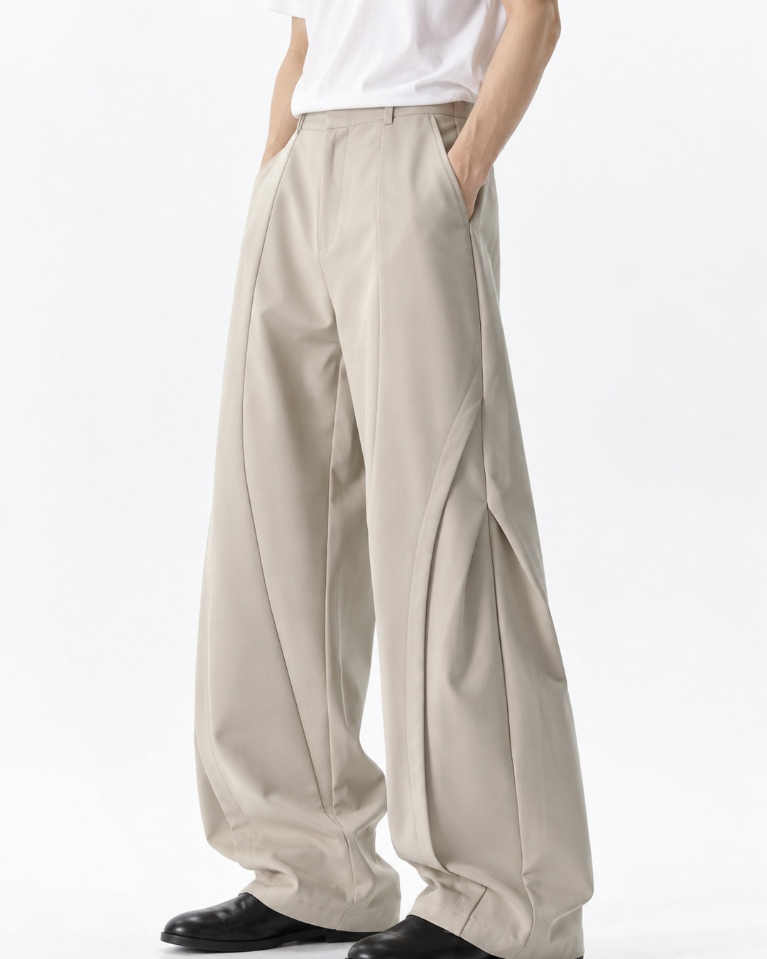 Crossed Seam Balloon-Leg Trousers