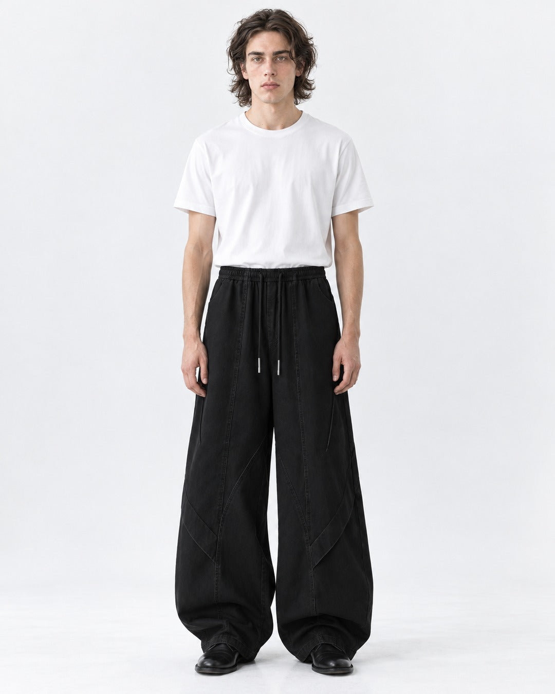 Diagonal-Seam Balloon-Leg Workwear Pants