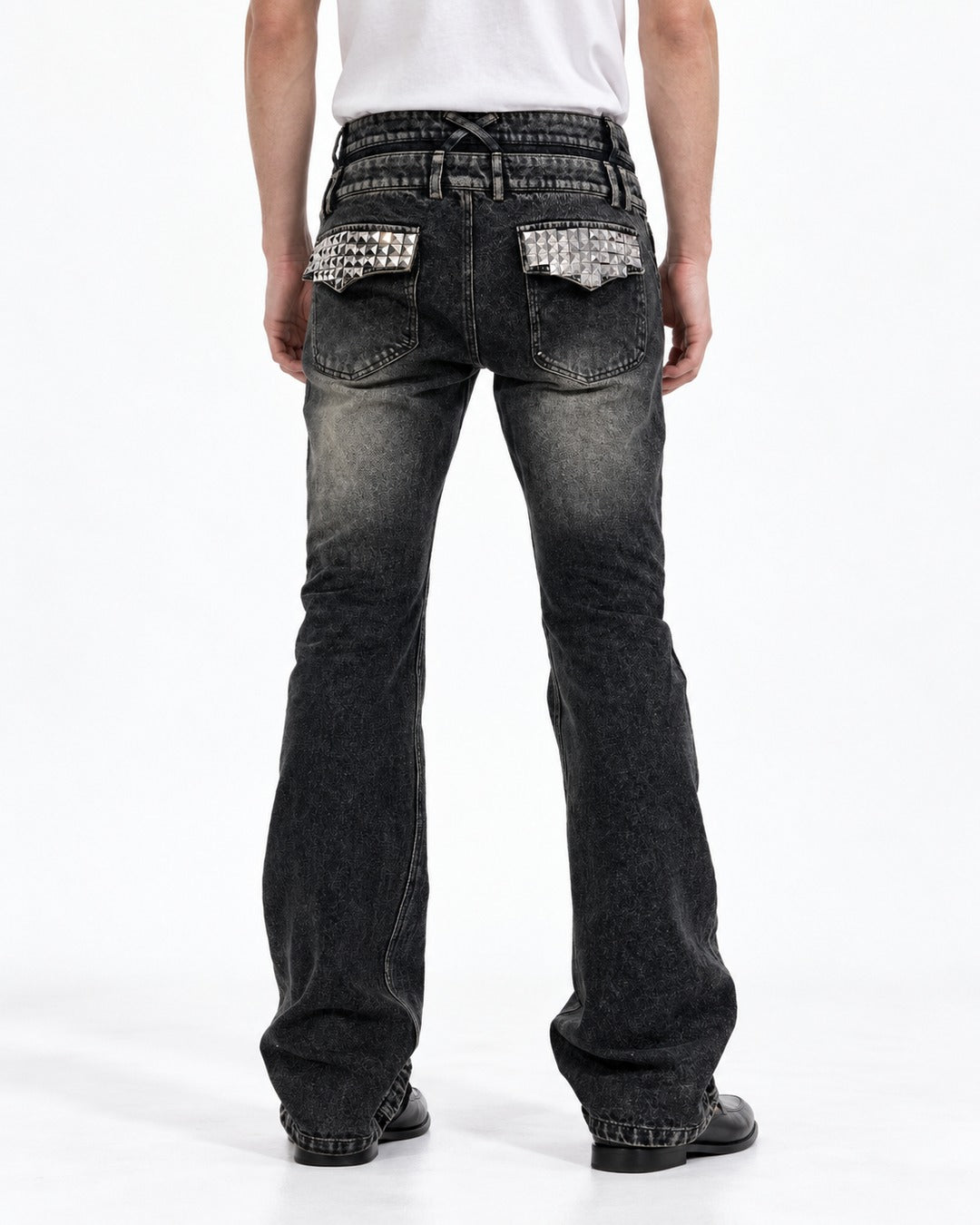 Rivet-Detail Distressed Jeans
