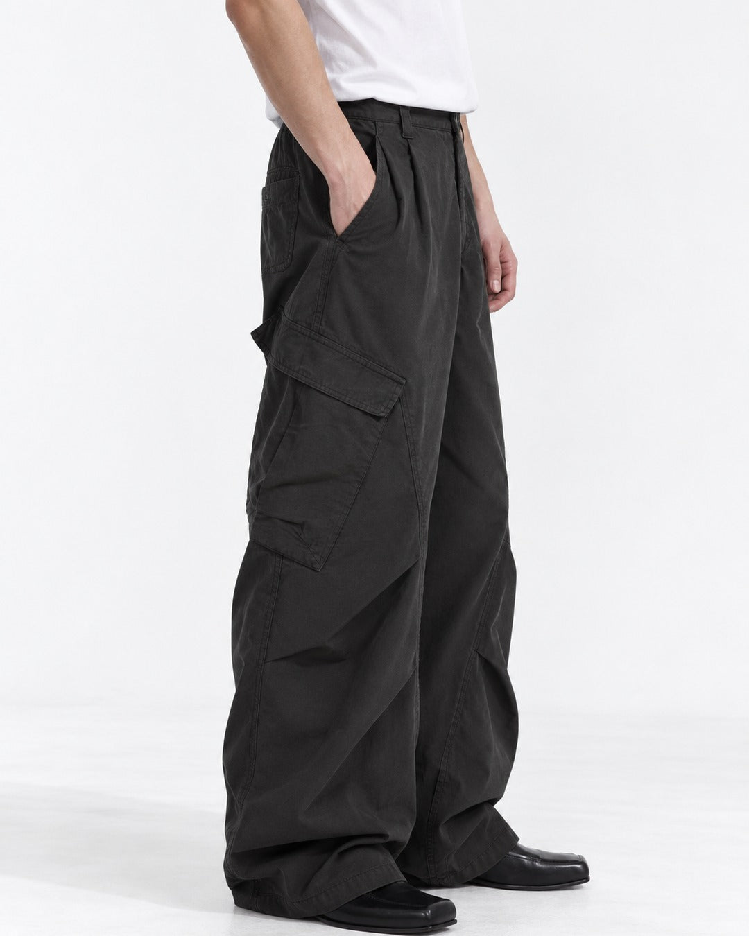 Pleated Cocoon-Leg Cargo Pants
