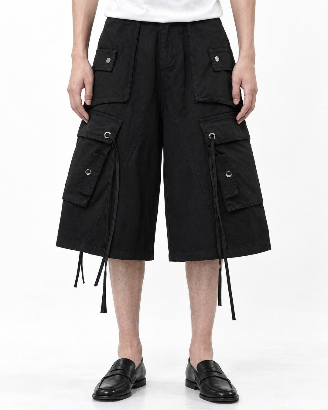 Multi-Pocket Workwear Shorts with Drawstring Hem