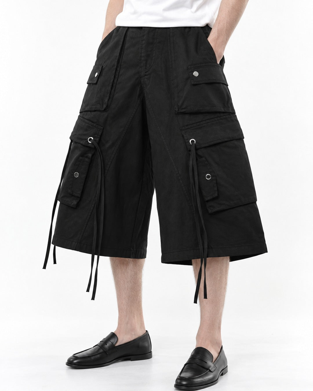 Multi-Pocket Workwear Shorts with Drawstring Hem