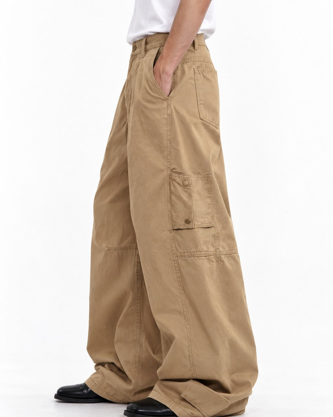 Pleated Patch-Pocket Barrel-Leg Cargo Pants