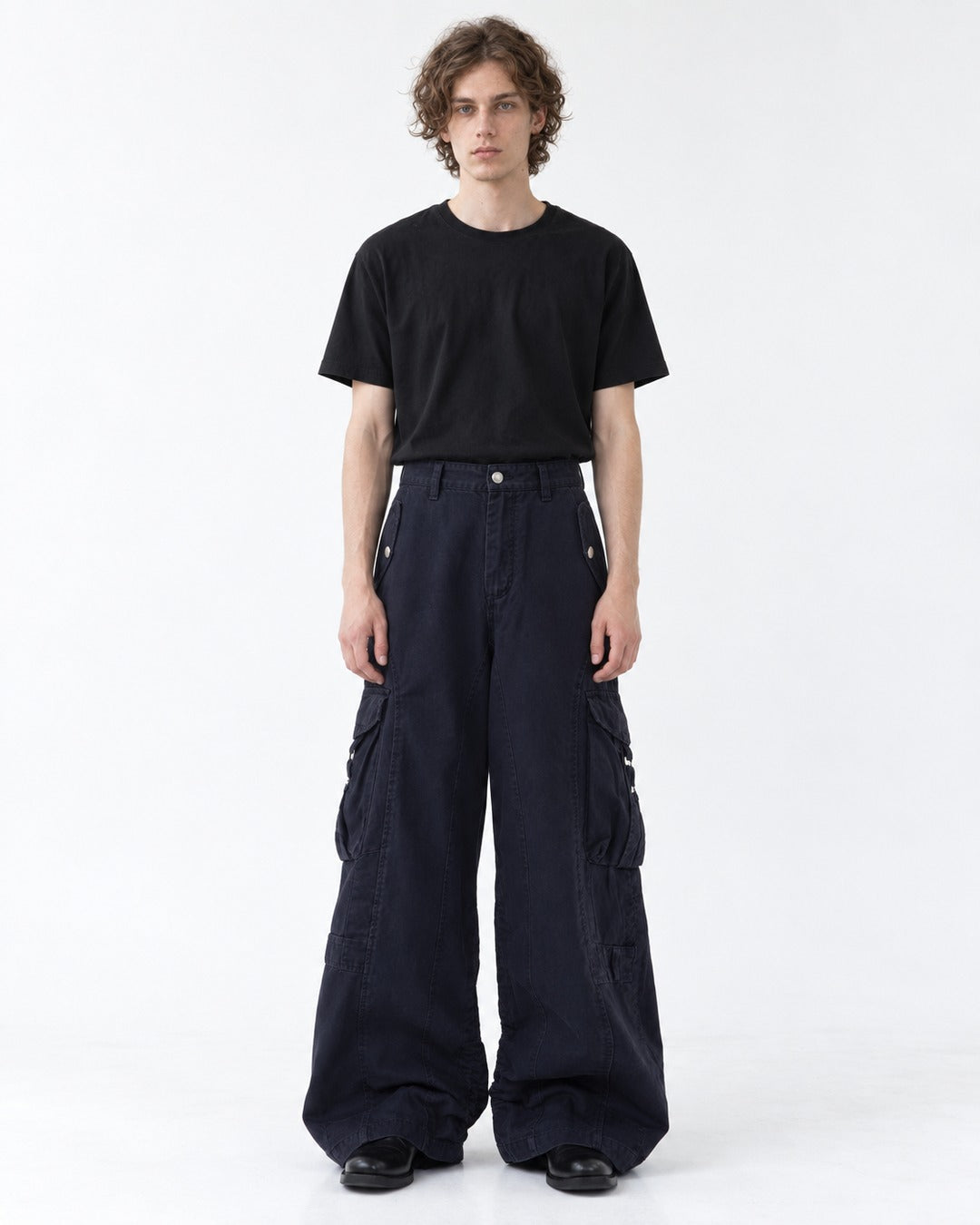 Pleated Wide-Leg Cargo Pants