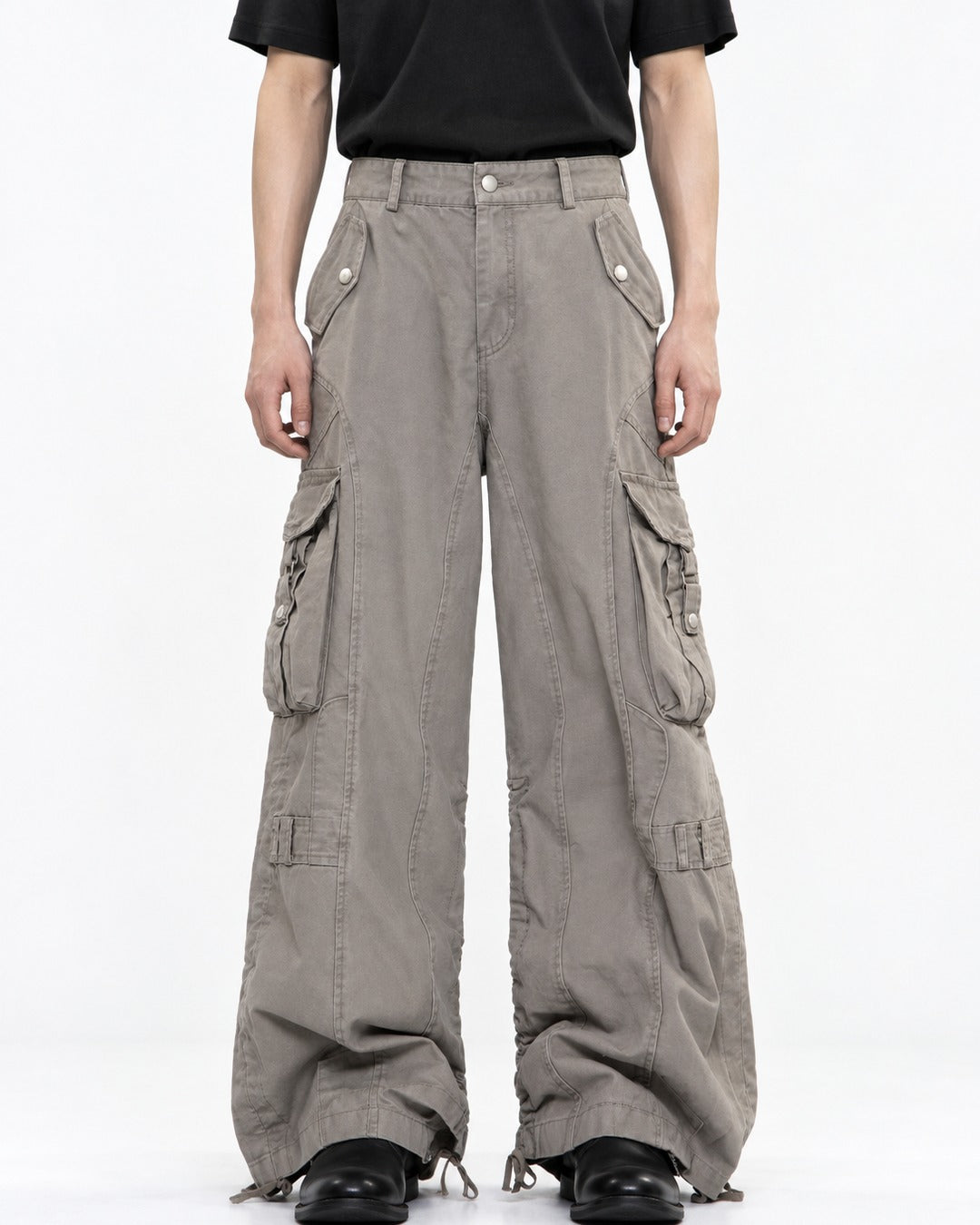 Pleated Wide-Leg Cargo Pants