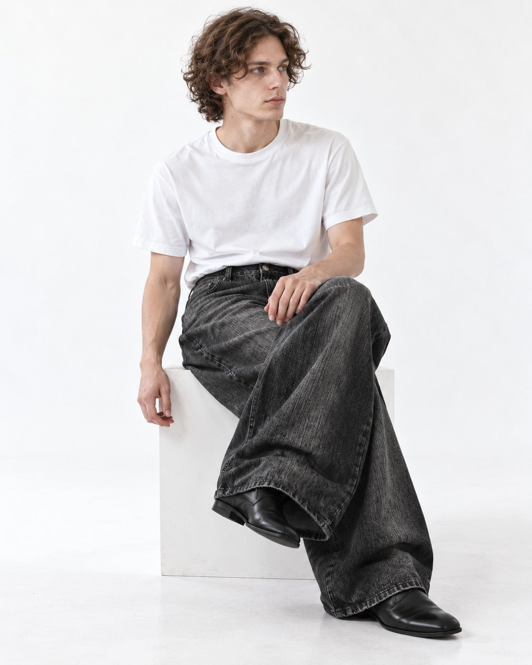 Streak-Fade Wide-Leg Jeans