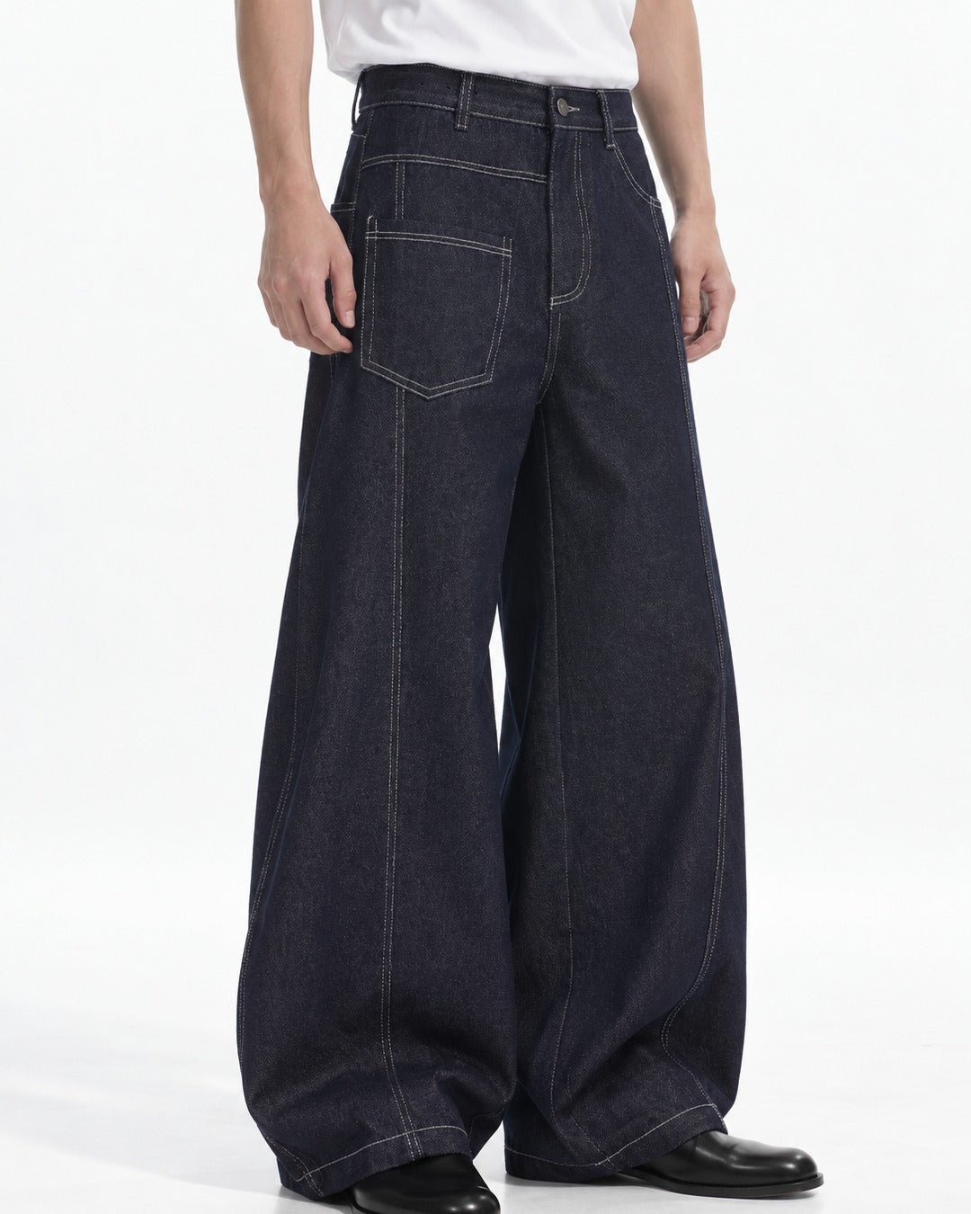 Topstitched Patch-Pocket Balloon Jeans
