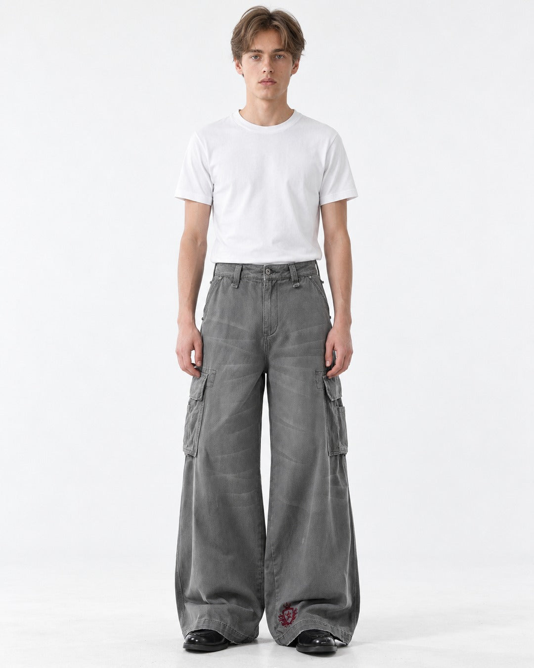 Star-Embroidered Wide-Leg Cargo Jeans