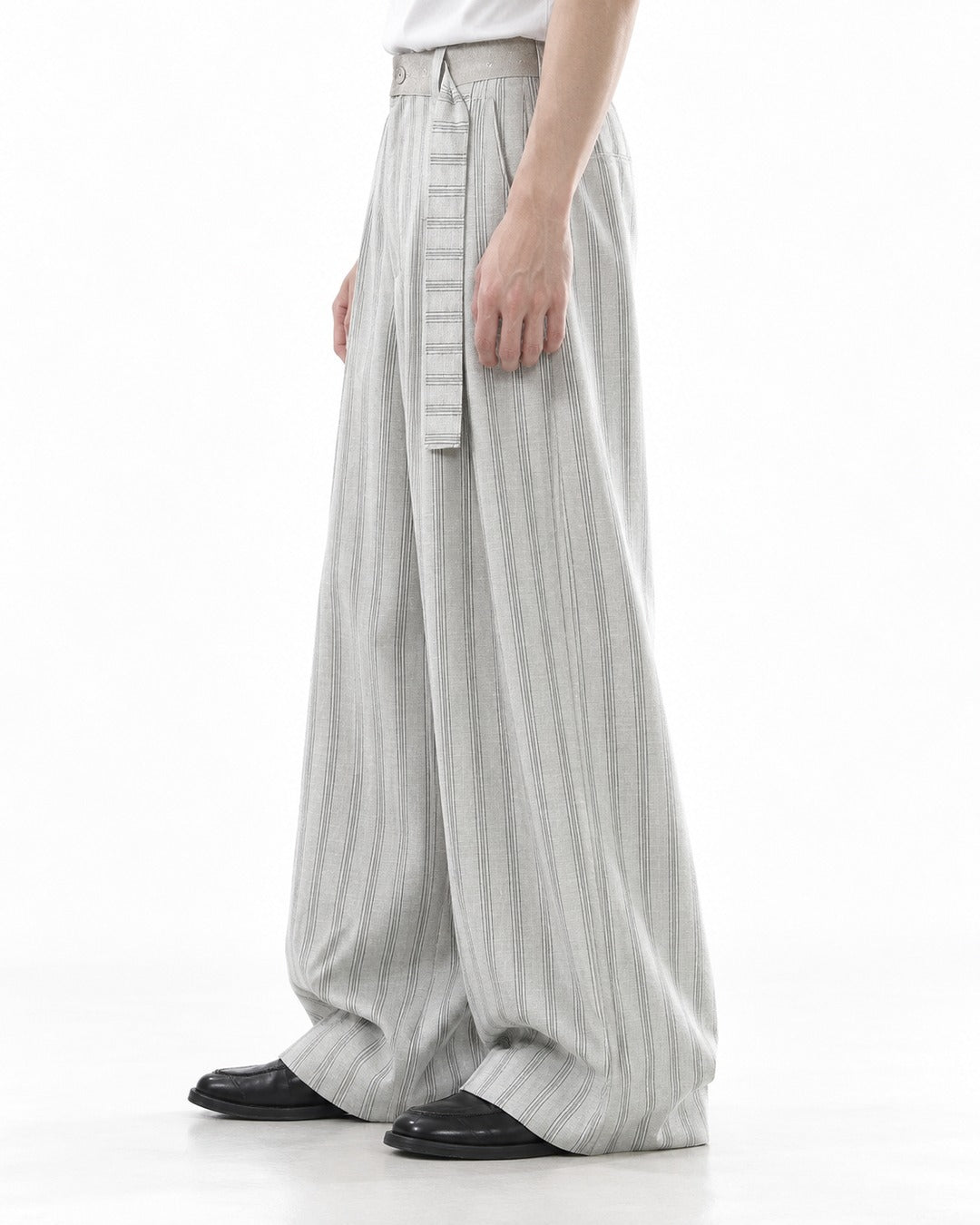 Belted Striped Wide Trousers