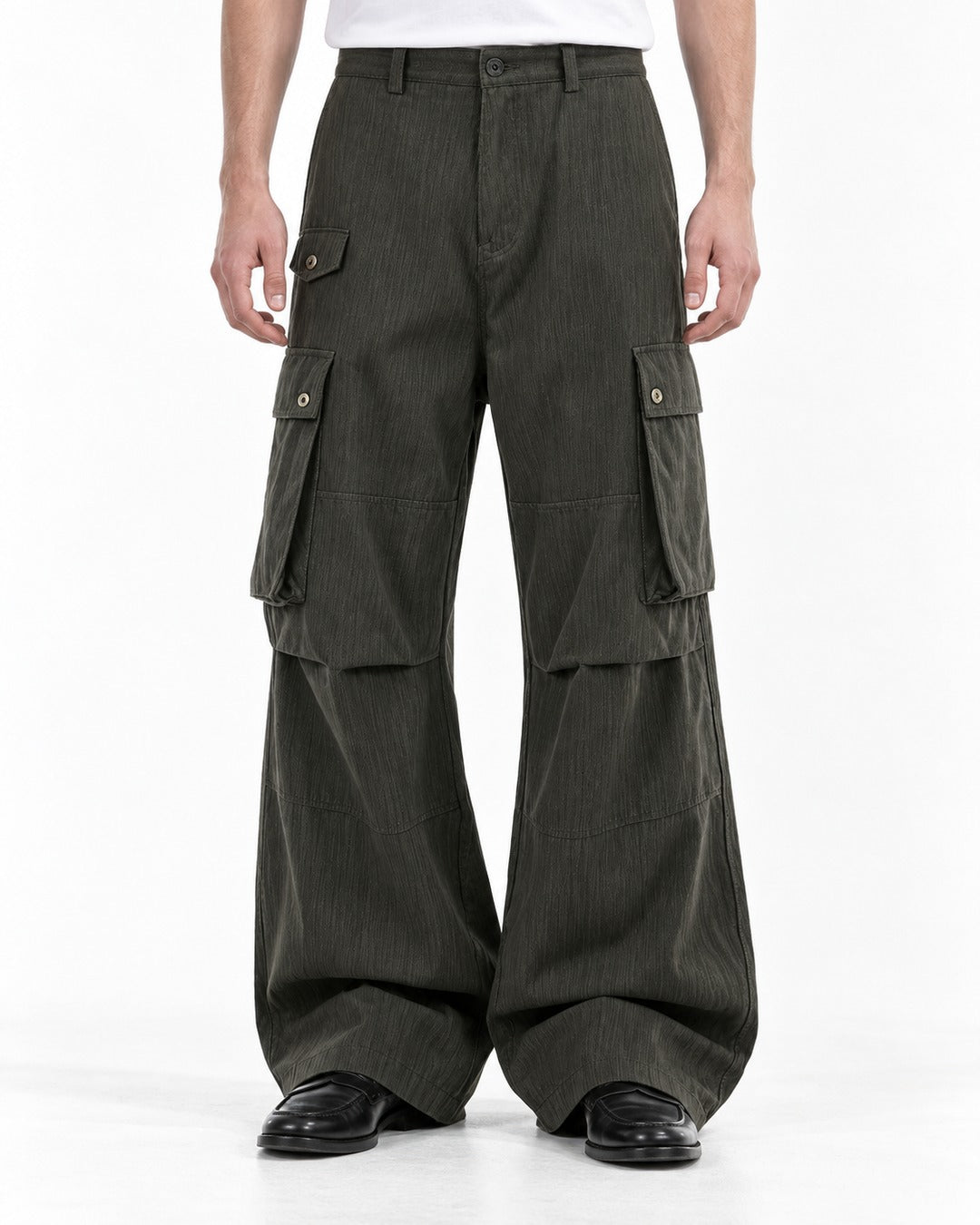 Flap Pocket Paneled Wide-Leg Cargo Trousers