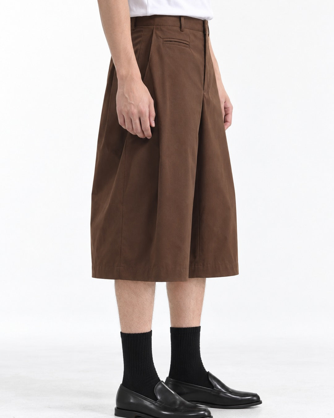 Pleated Wide-Leg Shorts