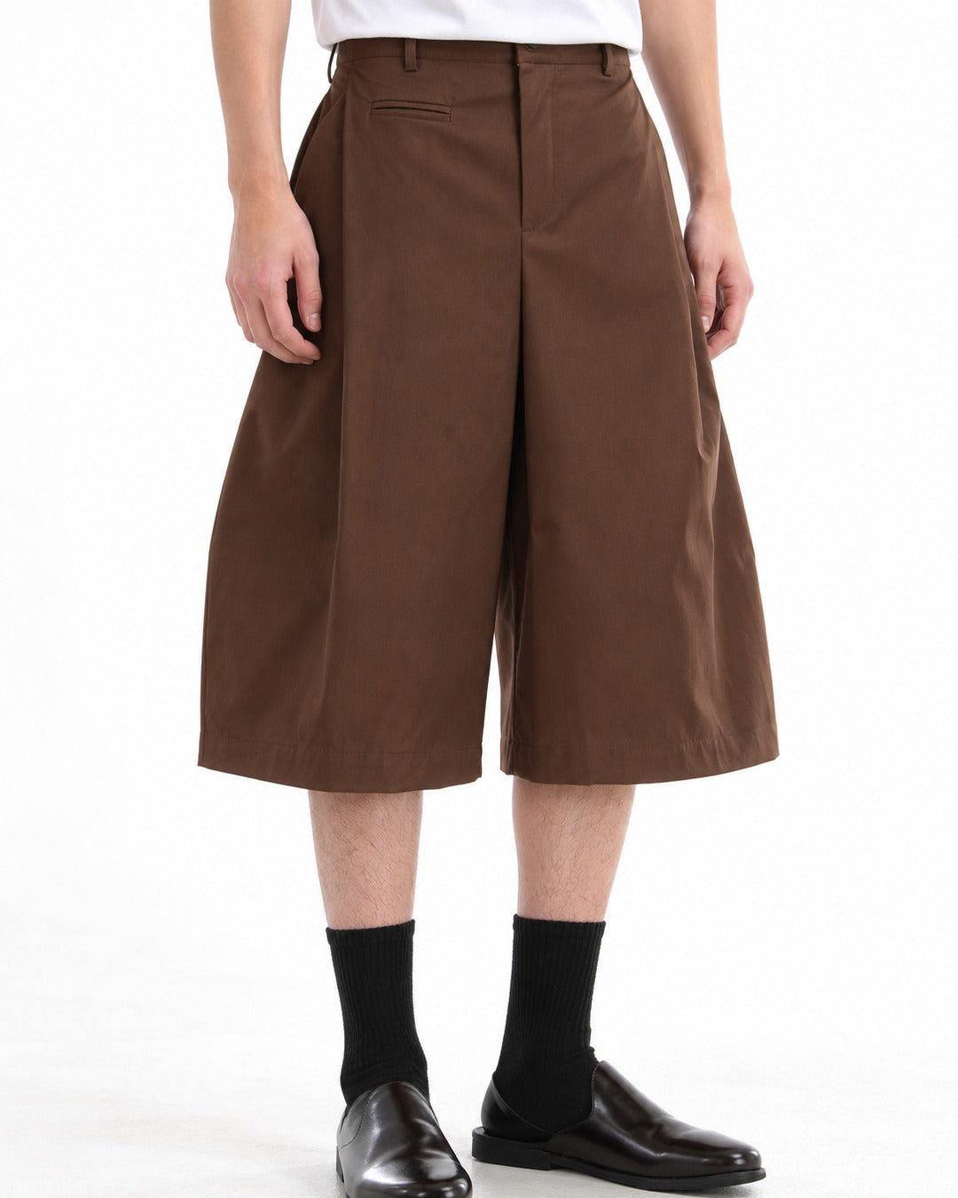 Pleated Wide-Leg Shorts