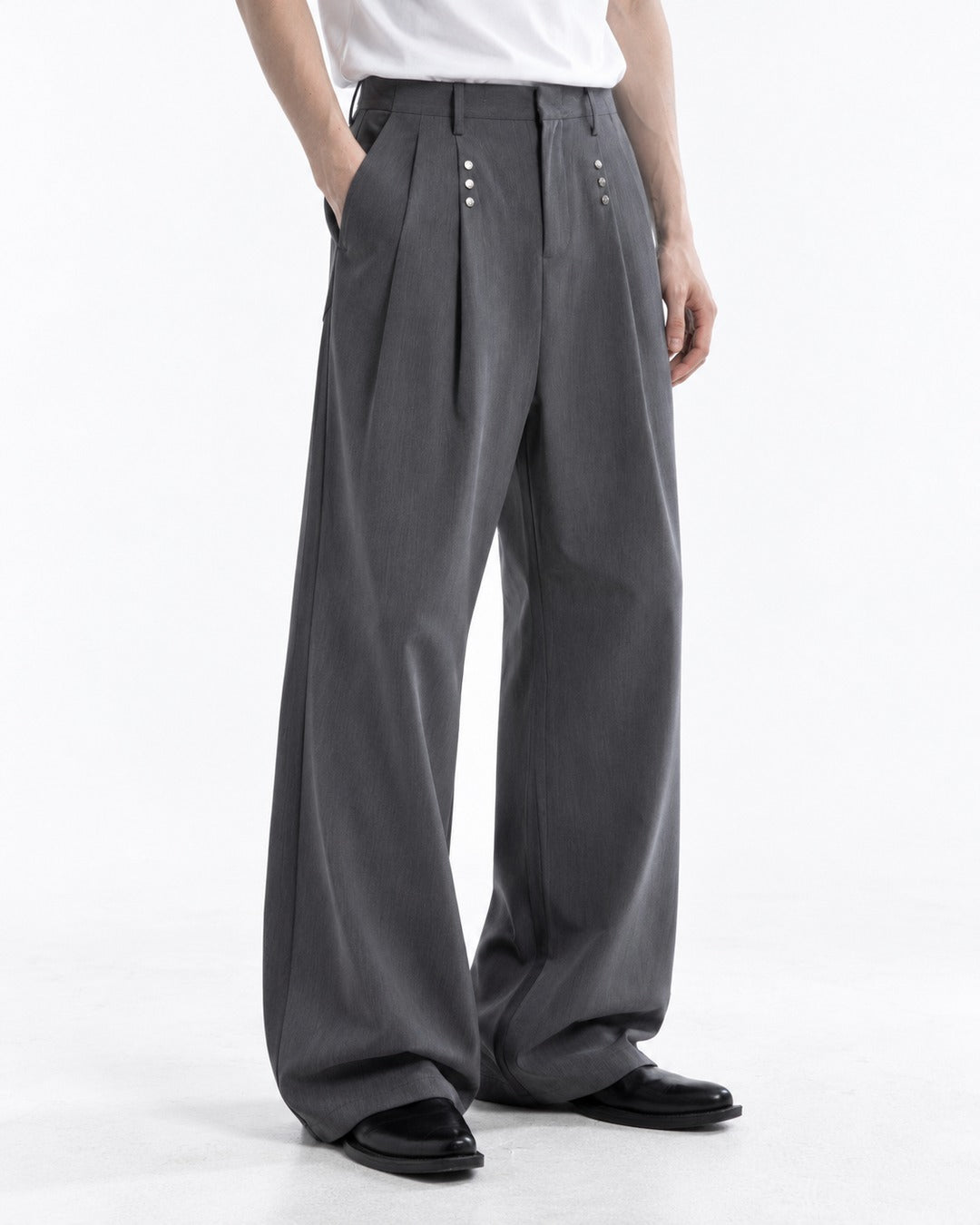 Multi-Snap Pleated Wide-Leg Trousers