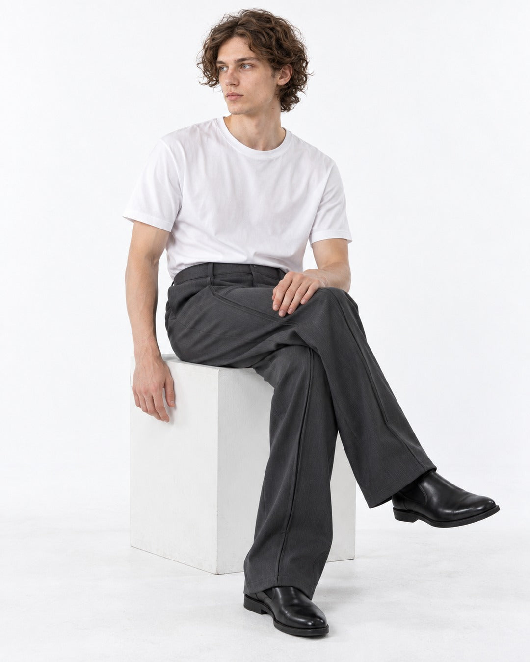 Curved Double-Seam Flare Trousers