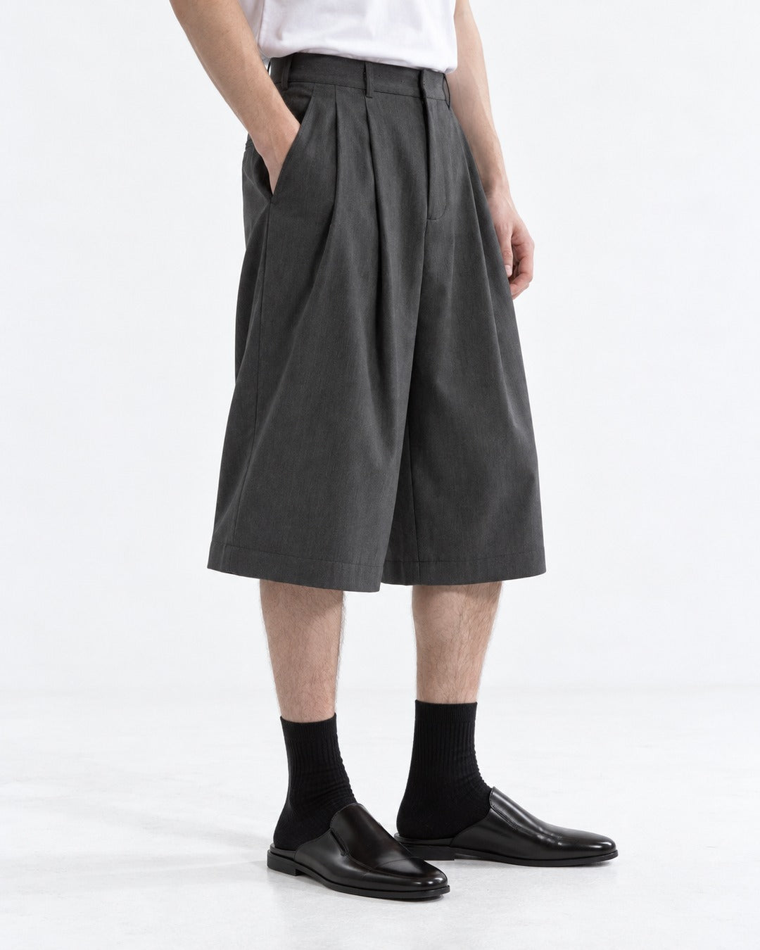 Pleated Wide-Leg Shorts