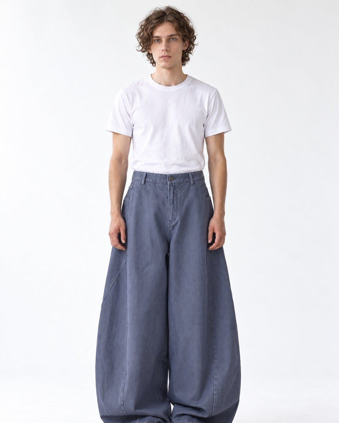 Washed Balloon-Leg Jeans
