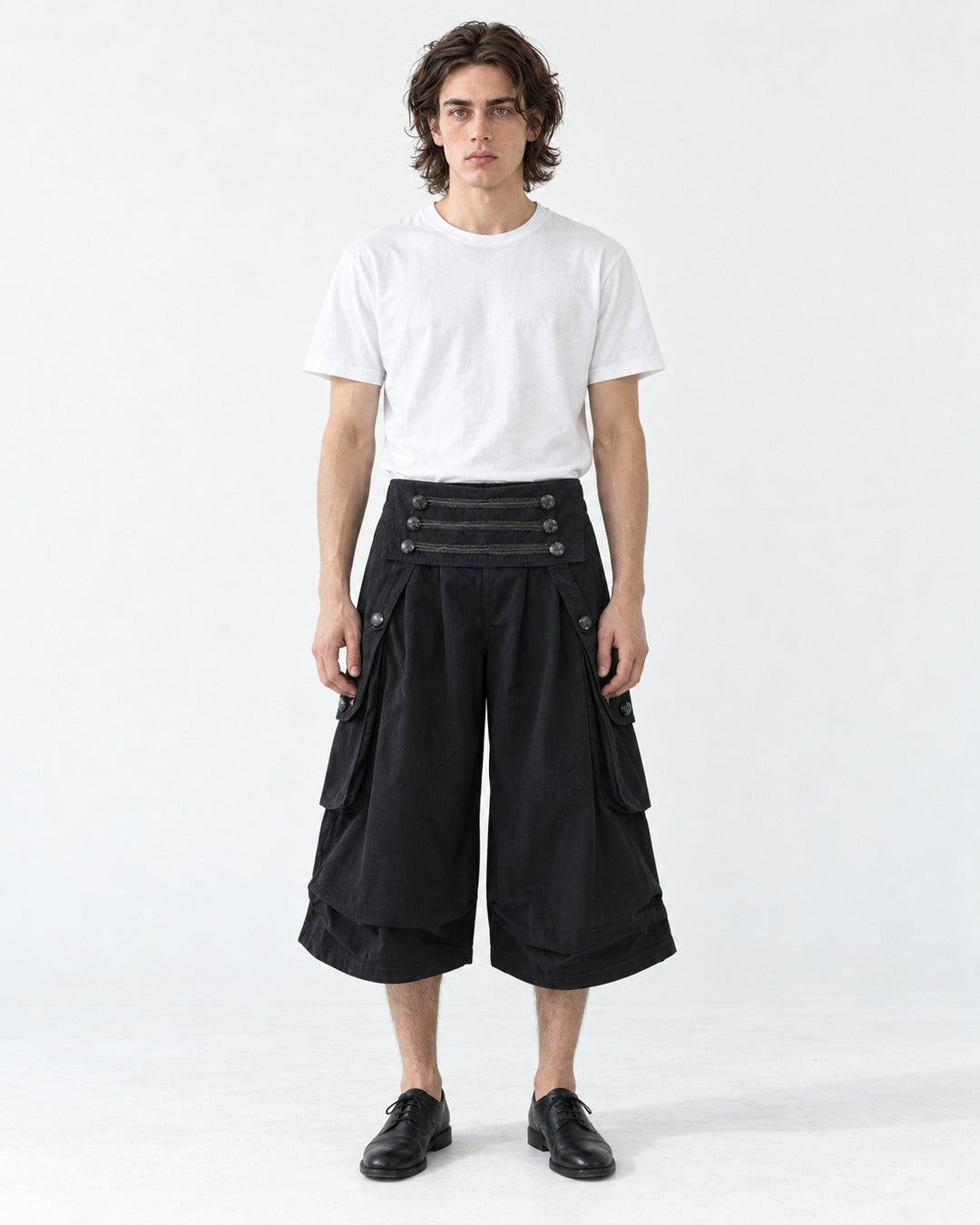 Triple-Snap Waistband Cropped Cargo Shorts